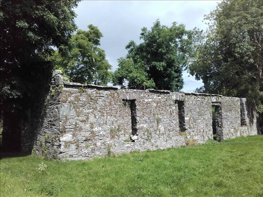 Ireland -- Streull Wells -- church ruins.02
