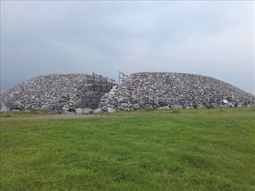 Ireland -- Carrowmore Neolithic mound.02