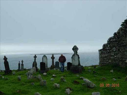 Southern Ireland -- Beara Peninsula -- old cemetery.02