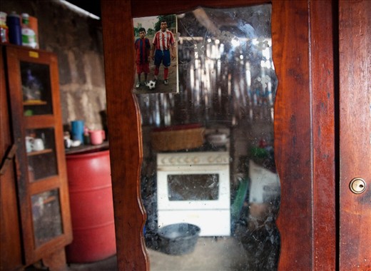 The bakery is a rudimentary kitchen in which the only decoration is a simple family photo and the occasional religious paraphernalia that represents the strong faith present in the Mayan household.