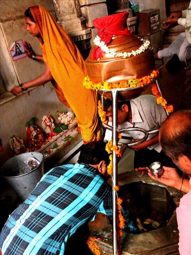 Fulfilling Duties - The religious beliefs/ values to worship the Lord in the temples can be witnessed in Ghaziabad. It describes the worshipping of deities by their worshippers.
Shri Dudheshwar Nath Mahadev Math Mandir  - a very popular local temple, believed to be existing since 5000years. Its dedicated to Lord Shiva.
