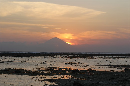 The beautiful sunset goes to Gili Trawangan, Lombok.