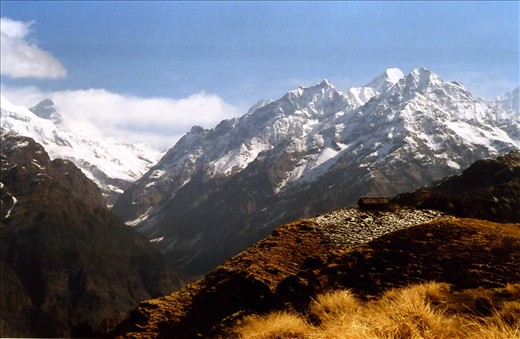 We took three days off work and headed up to Pongo tops on a camping mission - spectacular scenery greeted us all the way.