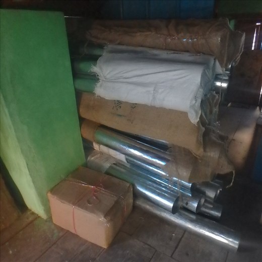 The goods for this project were varied: cowl, flue pipe, doors, angle iron etc. all stored at Johar Singhs 'Jai Surya Hotel' until peAk was ready to begin stove construction.