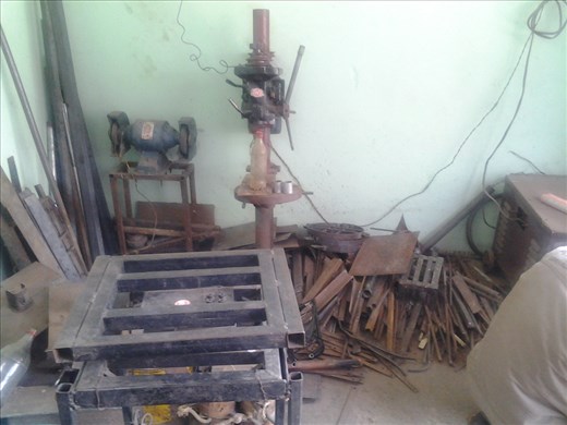 This humble workshop is Bageshwar produces brilliant metal work. All the metal components for the chulhas were manufactured here...