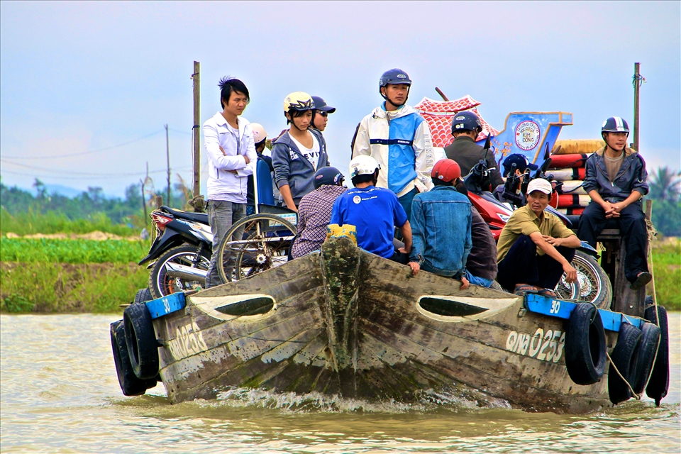 Hoi An Ferry 