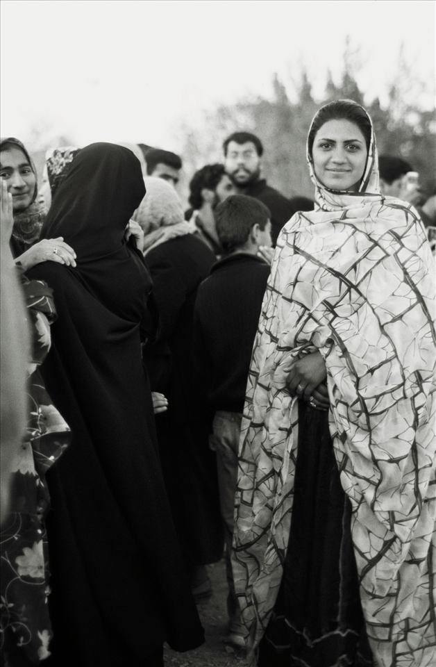 Zoroastrian lady wears a typical dress wich remains earthly features