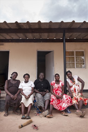 'Waiting mothers' have their own rooms built for the last month of pregnancy. This allows them access to immediate medical help, but also to relax and connect with other waiting mothers.