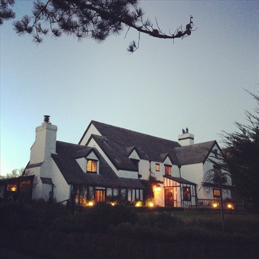 The Pelican Inn at Muir Beach is a 16th century style inn, capturing the spirit of the English countryside. 