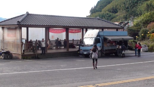 The daily traveling hawker stops every day in Shitzu from Chiayi on his way to Ali Shan