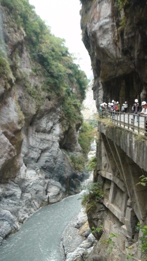 Taroko Gorge at Swallow Grotto