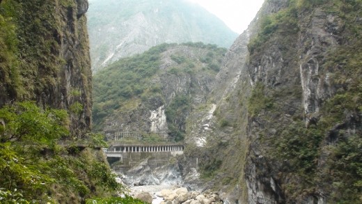 Taroko Gorge at Swallow Grotto
