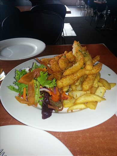The freshest calamari this side of Japan served up at the Bruny Hotel. Can thoroughly recommended this place for good food and a publican who knows how to run a pub