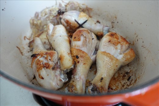 Brown chicken, then add onions, ginger and garlic.