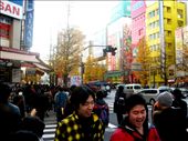 When I visited this busy street in Tokyo, I could never guess what was behind this humdrum of life.: by c4d, Views[490]