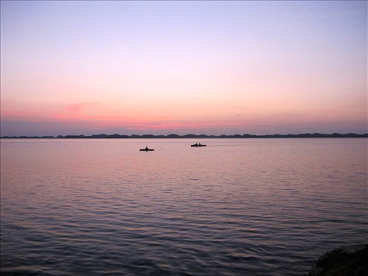 We arrived at the port just in time to catch the sun peek at the horizon.
