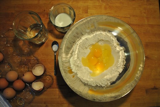 Combine the ingredients in a bowl.