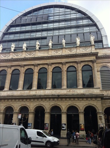 The opera house, a hang out for break dancing crews to practice outside