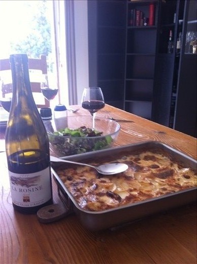 Home for lunch (finish at 1 on Friday) to a cook up from the winemakers mum Helene :) mmmmm plus a bottle of Ogier Syrah!