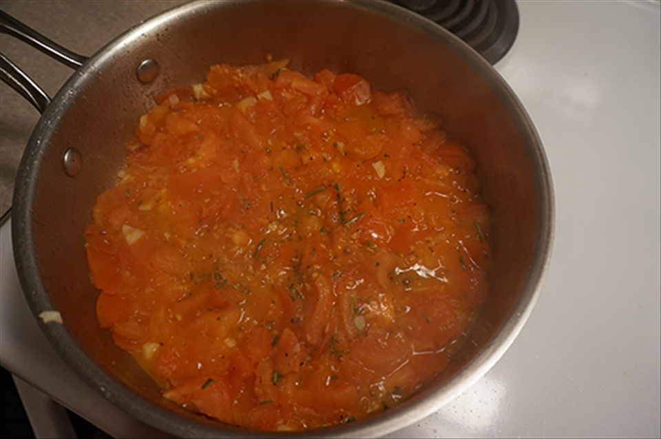 My aromatic, rustic tomato sauce!