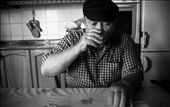 Portrait of my grandfather having a drink before visiting her wife and daughter at La Morenica. : by carlosggg, Views[330]