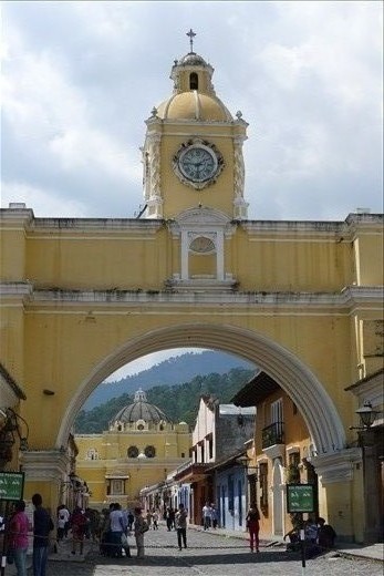 The Arch and La Merced - Antigua