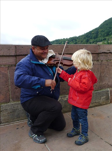 Another musical friend on the bridge in Heidelberg