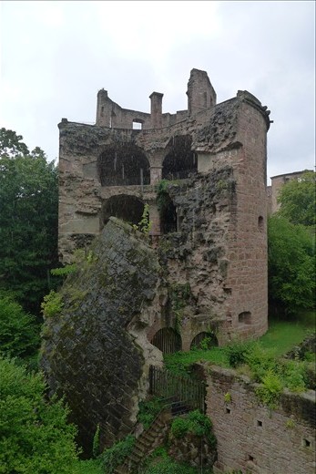 Heidelberg Castle's destroyed touret