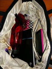 packing the carry on. thank goodness for the kindle.: by cchiu, Views[298]