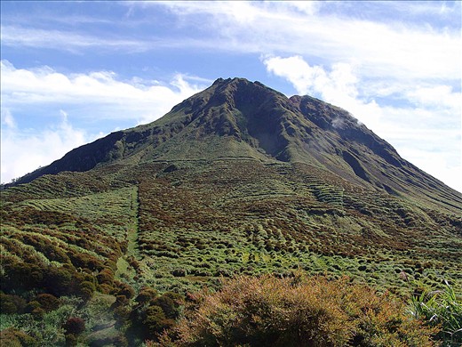This is  the Mighty Mount Apo, the highest peak in the Philipines.