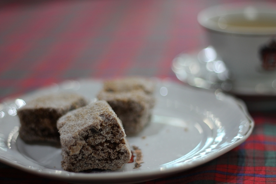 Ta-da!! A Russian Kiss ready to be eaten.