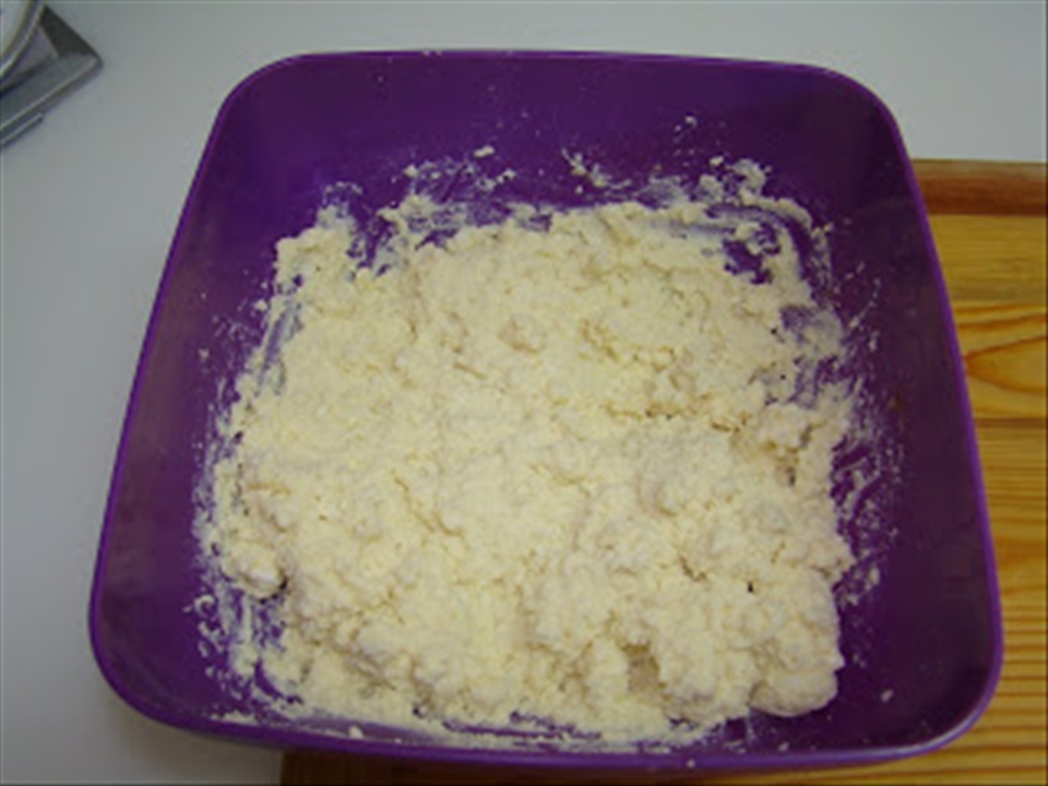 the pressed cottage cheese filling