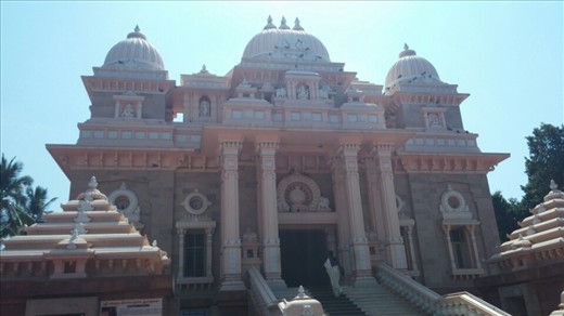 Buddhist temple, again no pictures inside. But outside is fairly ornate.