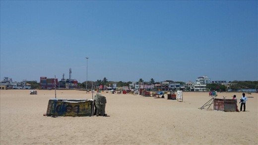 Lots of food stalls between the beach and the road and a merry go round too. Probably really crowded when school is out.
