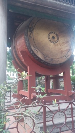 Temple of Literature Gong