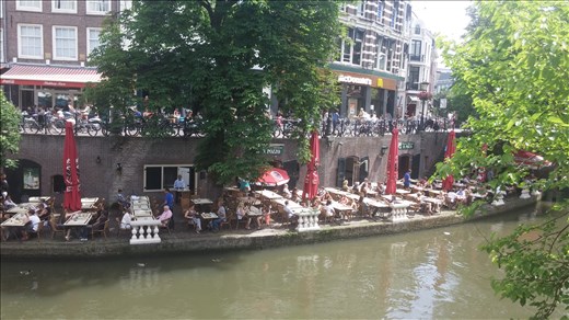 Restaurants along the river