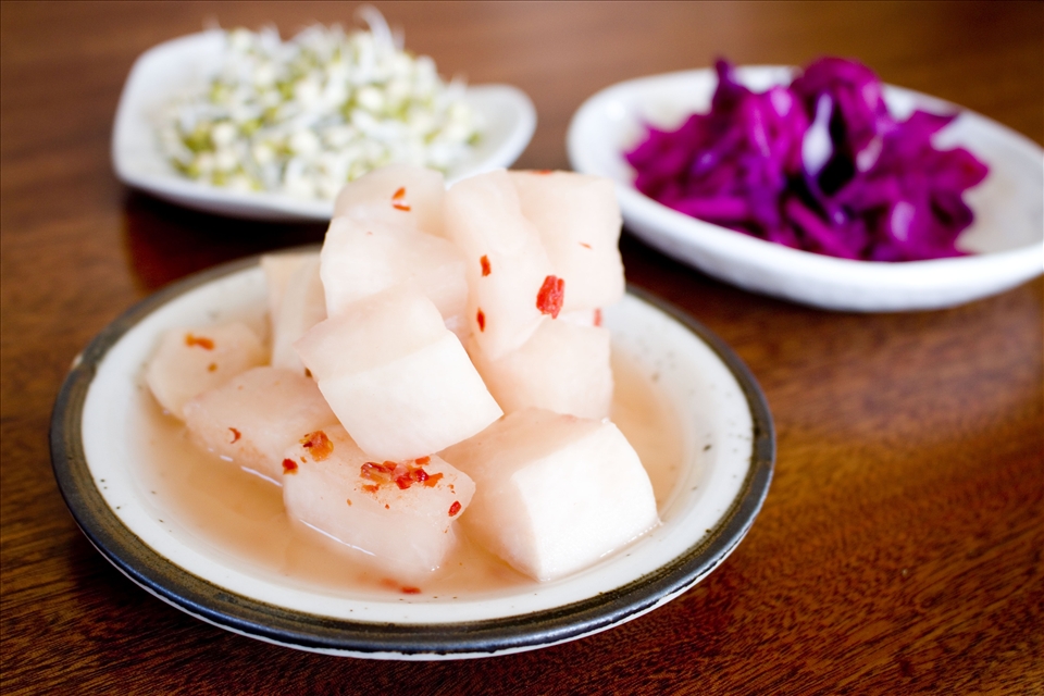 Fermented kimchi and sprouts
