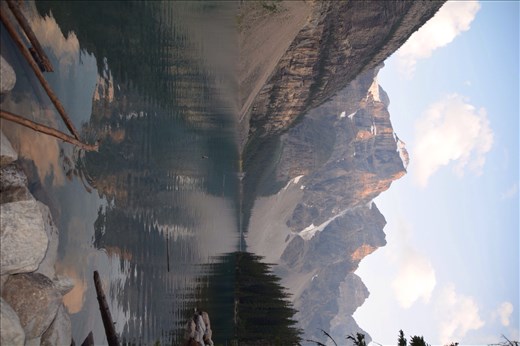 Lake Maurine in Banff National Park