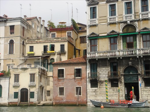 The beauty of Venice lies in the mish-mash of colours and buildings dotting the city's canals