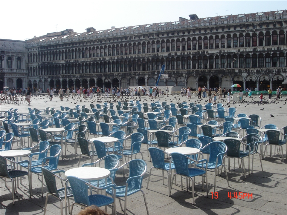 The start of a bustling day in St Mark’s square 