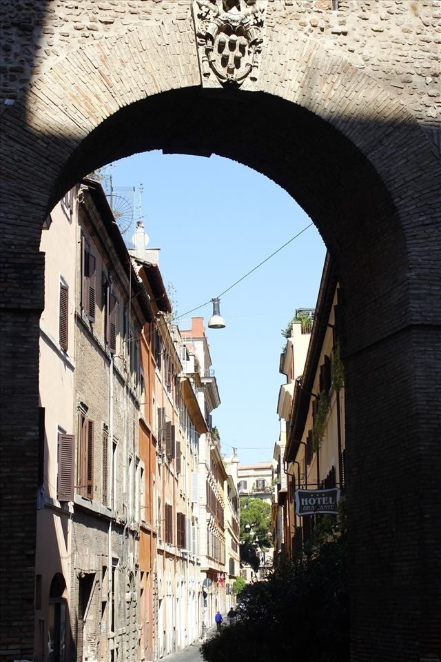 A peep into the streets of Vatican