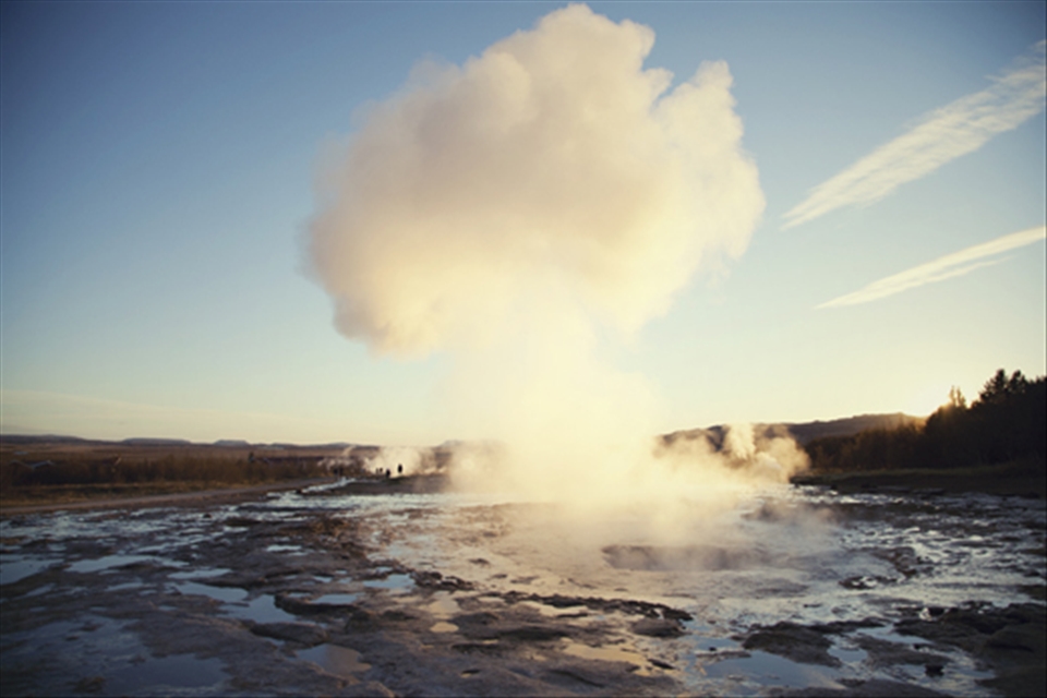 Strokkur geyser in the east of Reykjavík