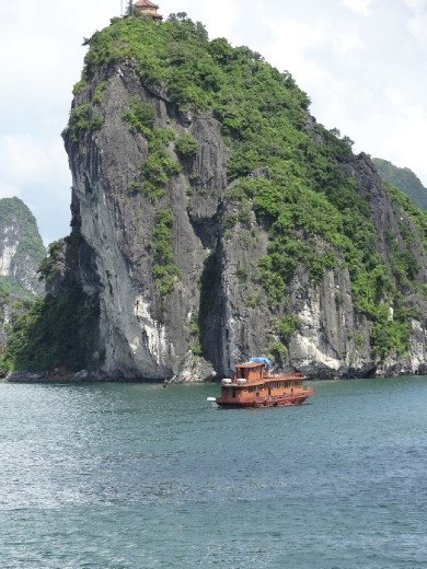 One of the 500 ships cruising that day