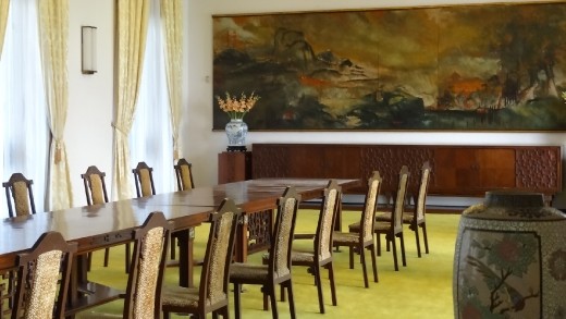 Meeting room 3...just how many meetings did they have?