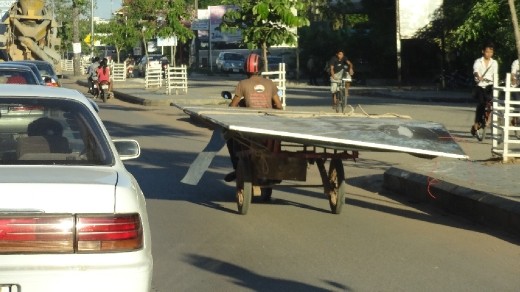 Road from airport to hotel