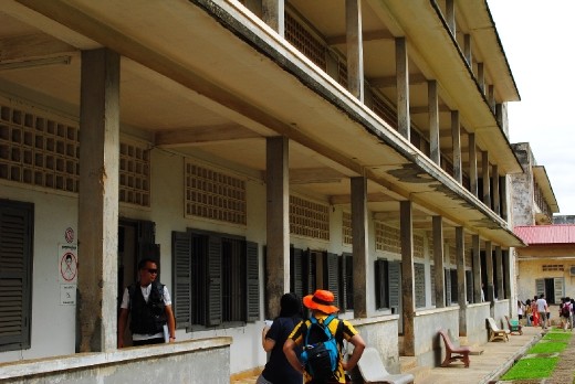 Former school turned into a detention center (S21)