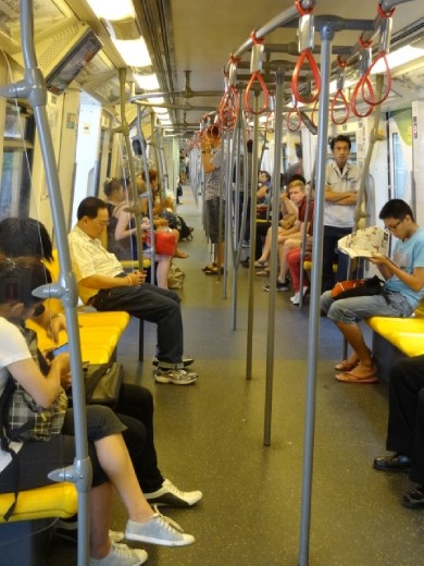 6 car train with no interior doors between cars!