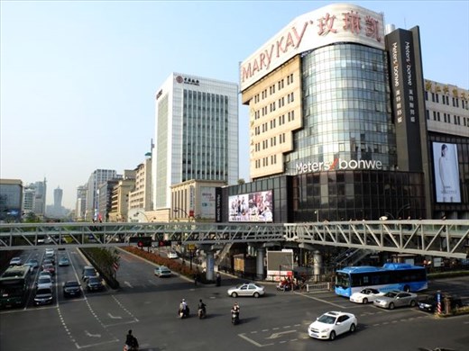Elevated 4 way pedestrian crossing