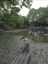 public sculpture: by chinaho, Views[175]