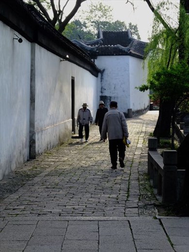 on the way to Couples Retreat Garden